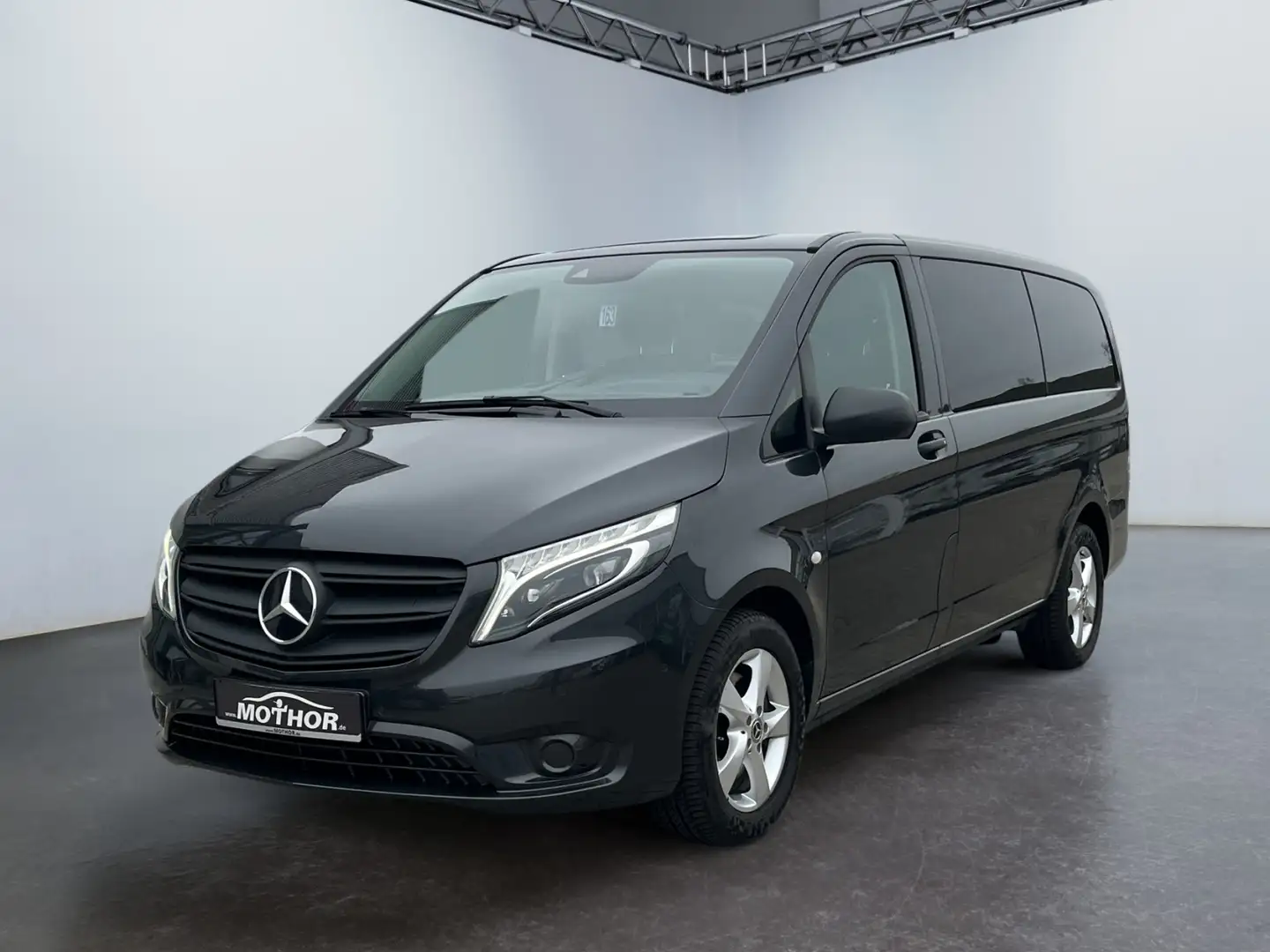 Mercedes-Benz Vito Tourer Select 124 CDI lang Automatik AHK Grau - 2