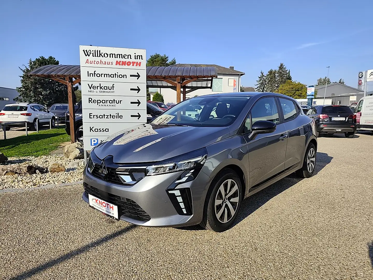 Mitsubishi Colt 1,0 MPI-T Invite Grau - 1