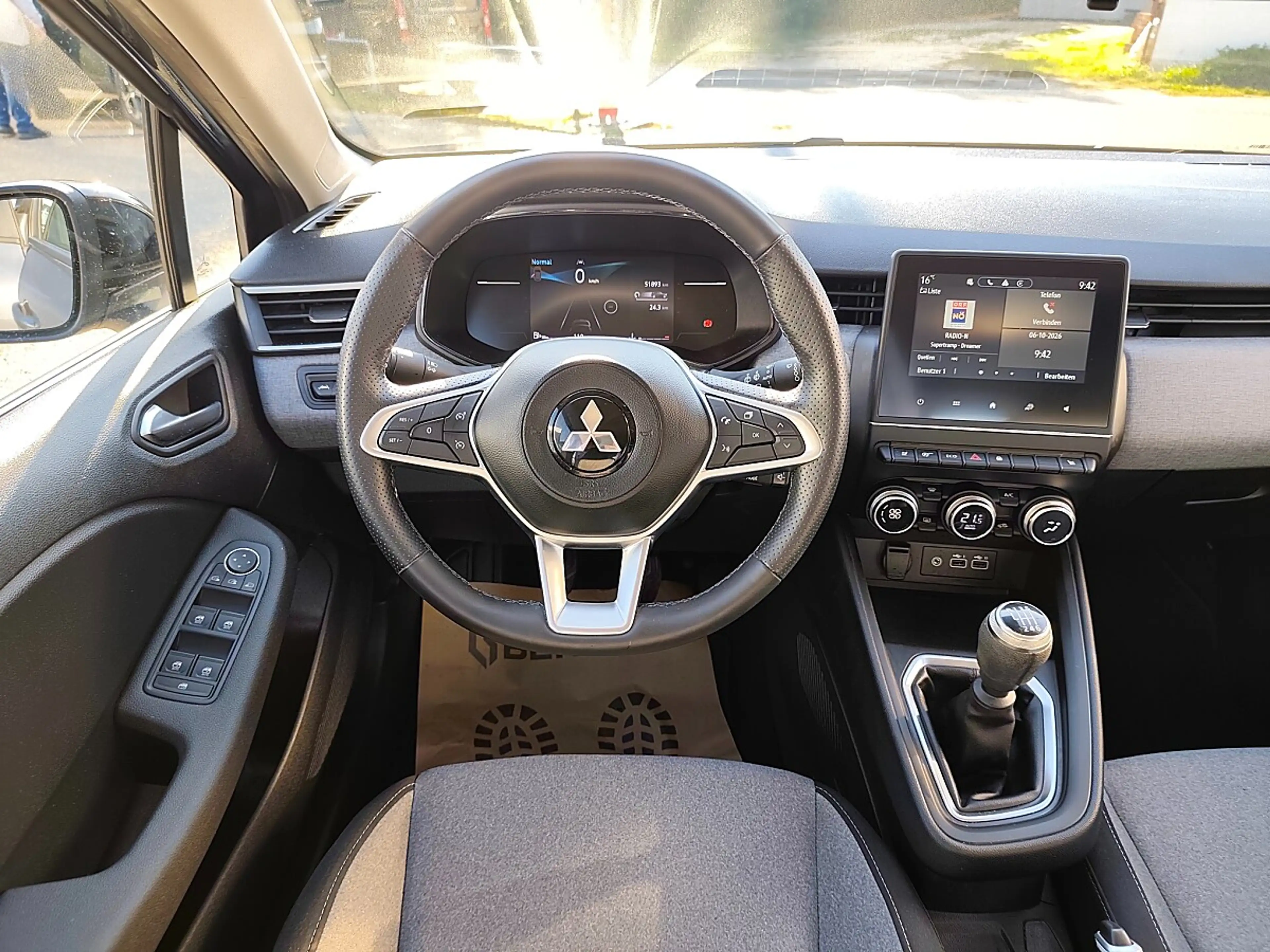 Mitsubishi Colt 1,0 MPI-T Invite — photo 8