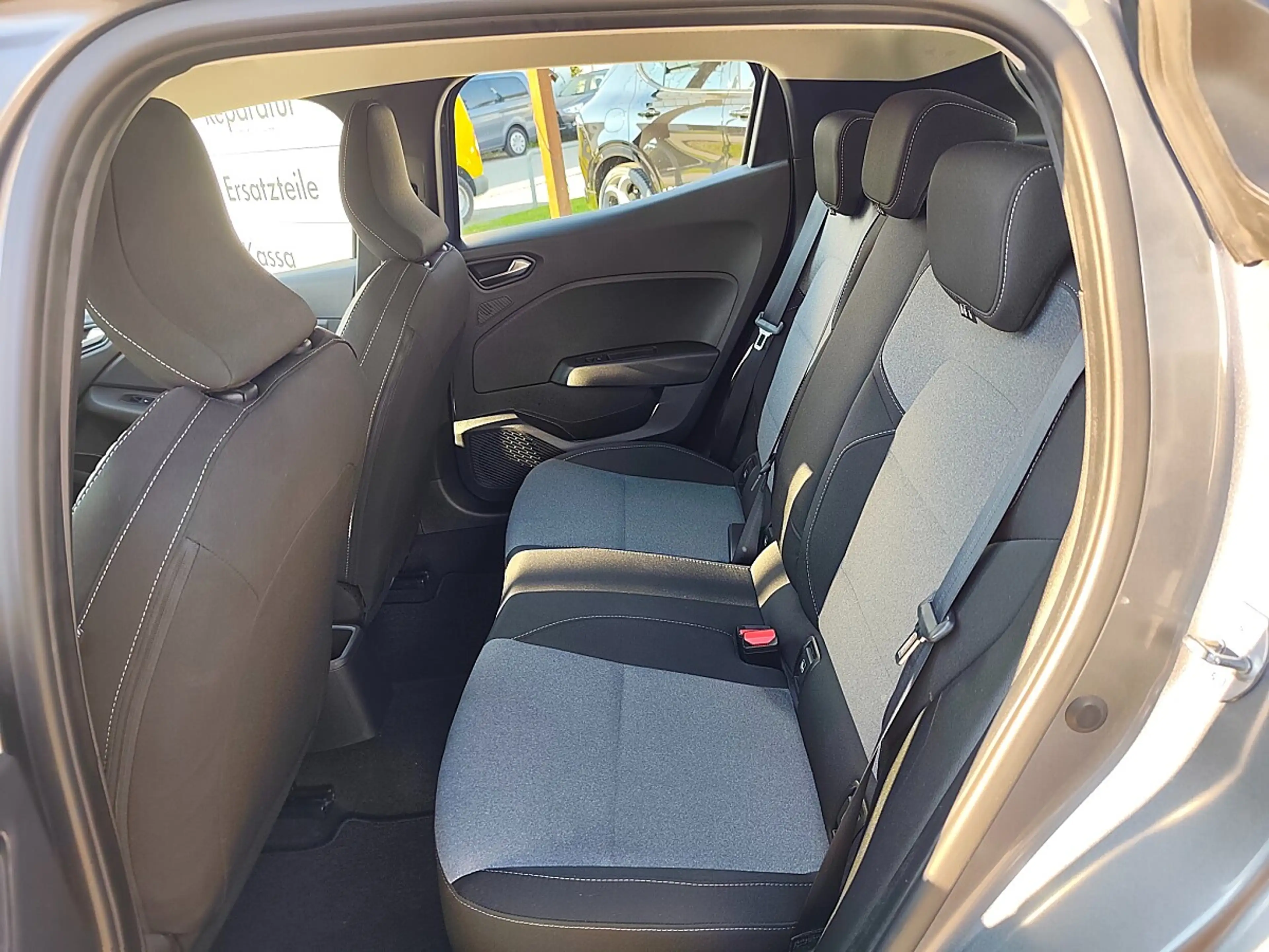 Mitsubishi Colt 1,0 MPI-T Invite — photo 15