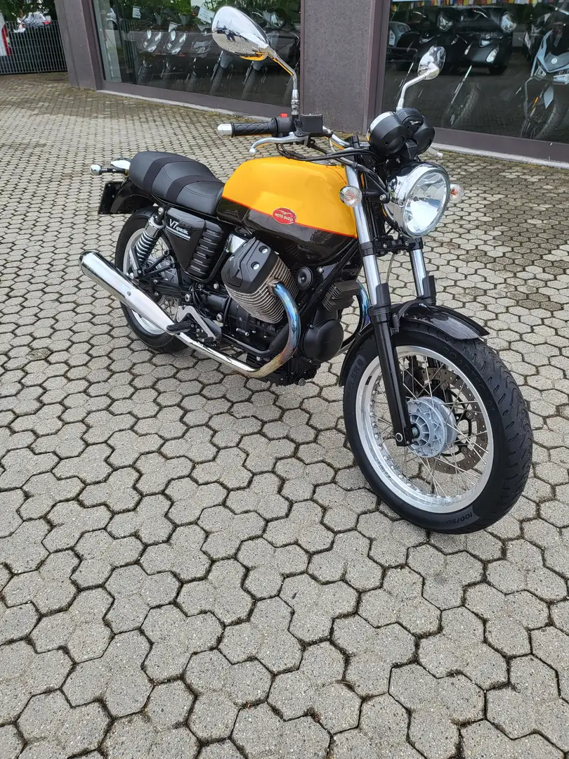 Moto Guzzi V 75 SPECIAL Жовтий - 1