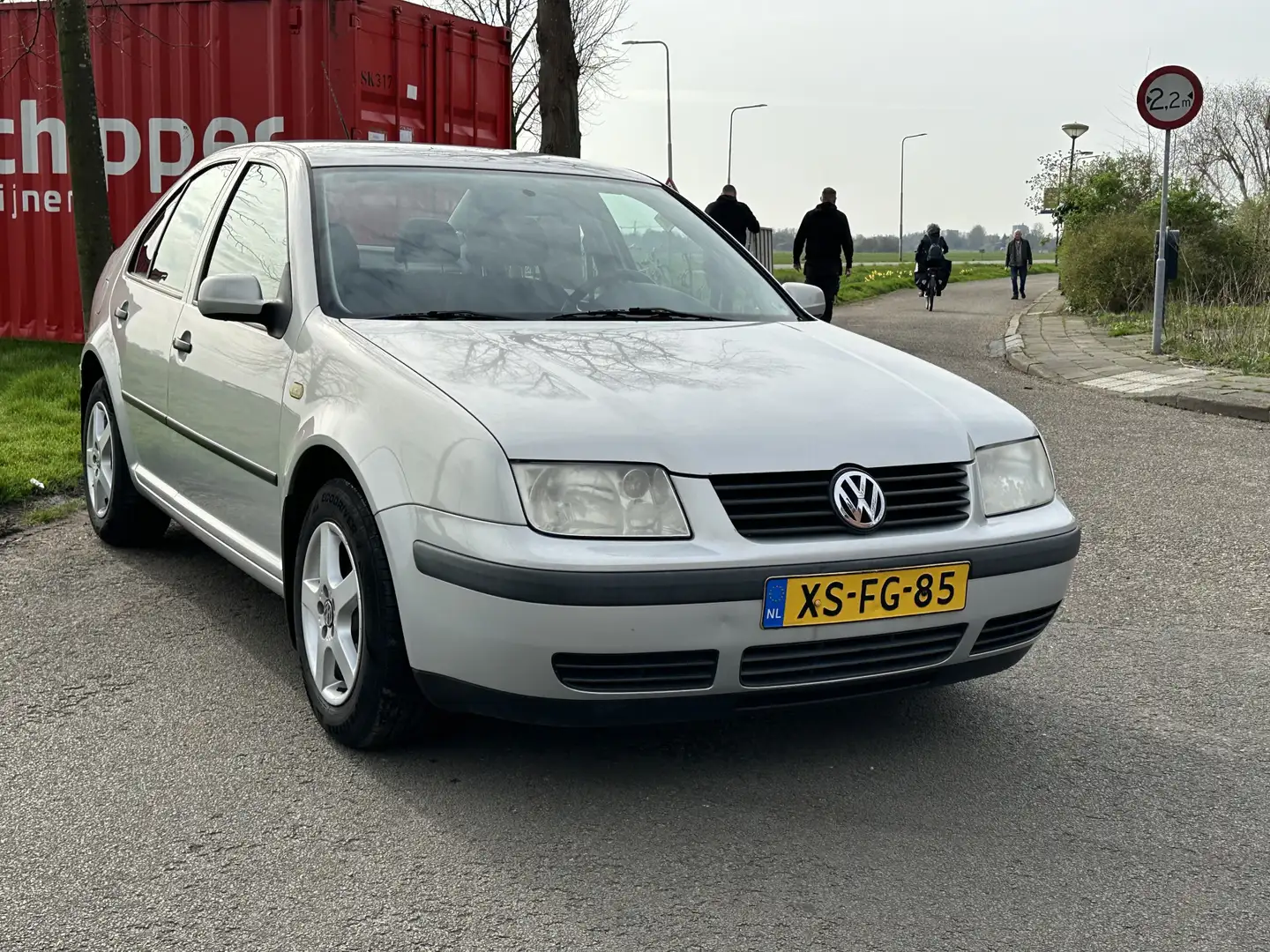 Volkswagen Bora 1.6 Trendline * Airco * 5Drs * KOOPJE! * Gri - 2