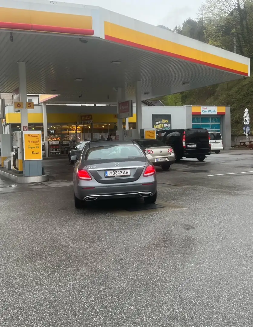 Mercedes-Benz E 220 d Avantgarde Aut. - 2
