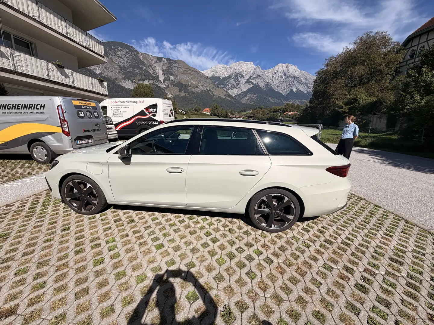 CUPRA Leon SP Kombi 1,5 TSI eHybrid 204 DSG - 2