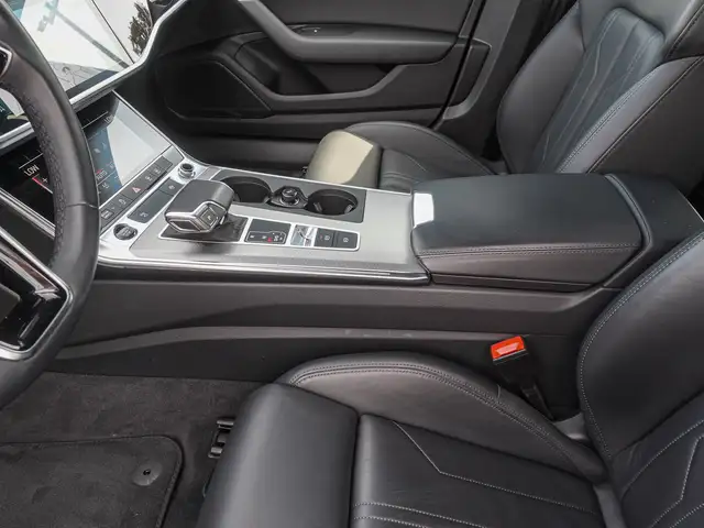 Audi A6 view 14
