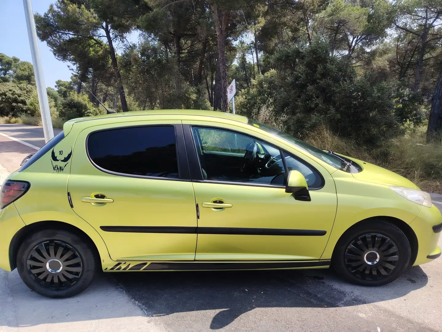 Peugeot 207 207 1.4HDI X-Line X-Line Verde - 2
