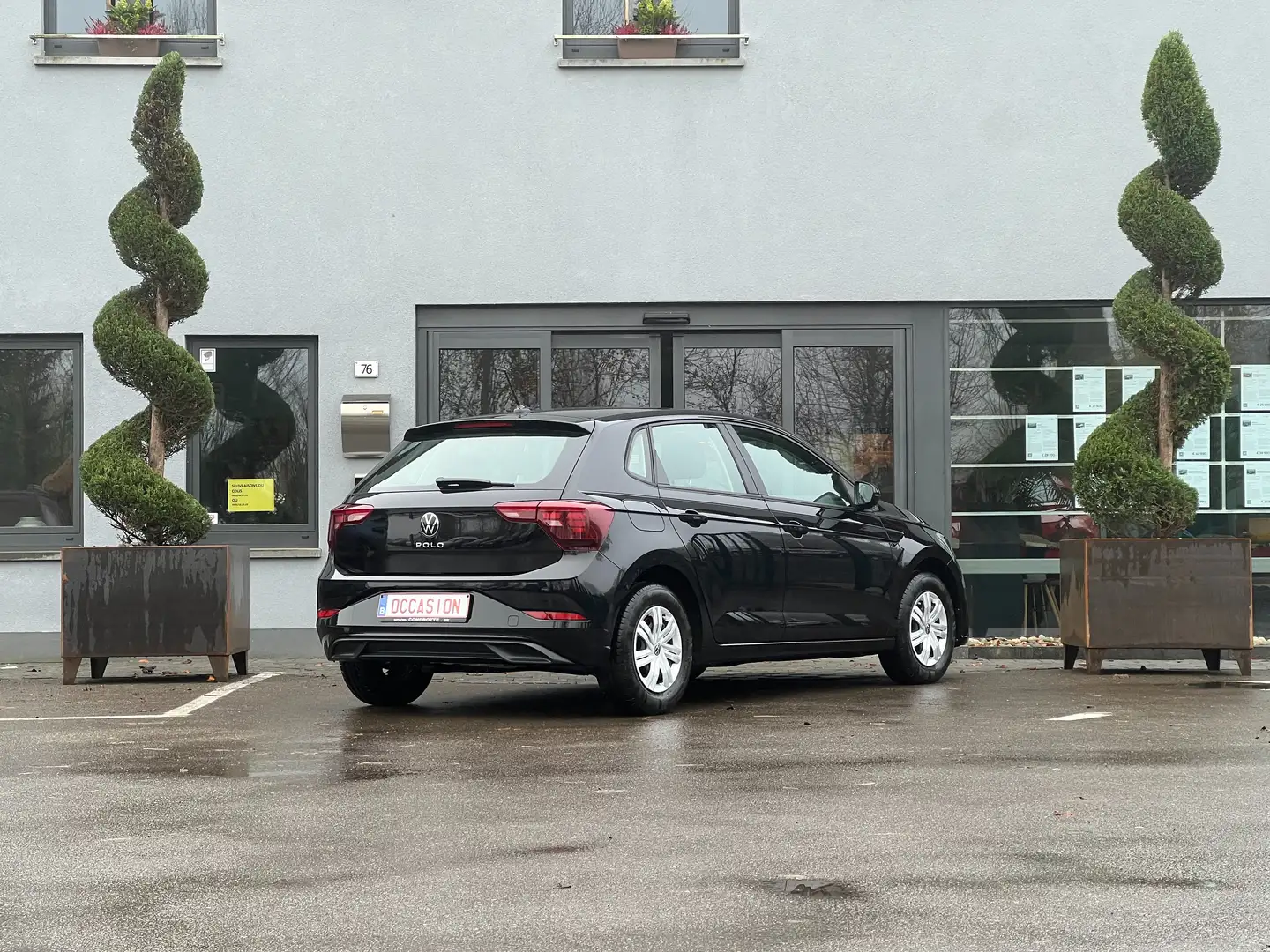 Volkswagen Polo 1.0 LIMITED Zwart - 2