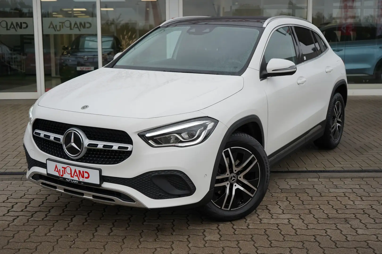 Mercedes-Benz GLA 180 Style LED Android Apple Schiebedach DAB Blanc - 2