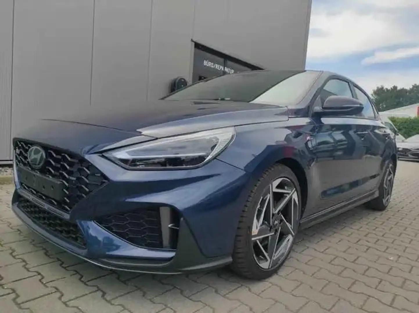 Hyundai i30 Fastback N Line Line*LED*Navi*Shzg*PDC*Cam*18Zo... Blau - 1