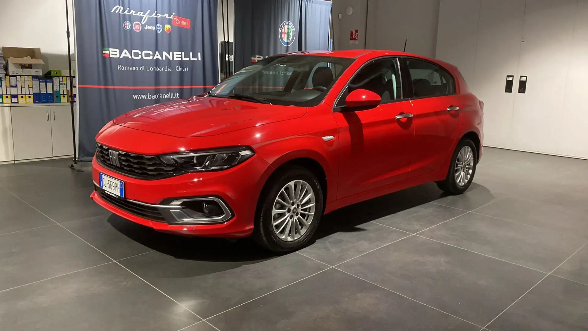 Fiat Tipo 1.3 Mjt S&S 5 porte City Cross Rojo - 1