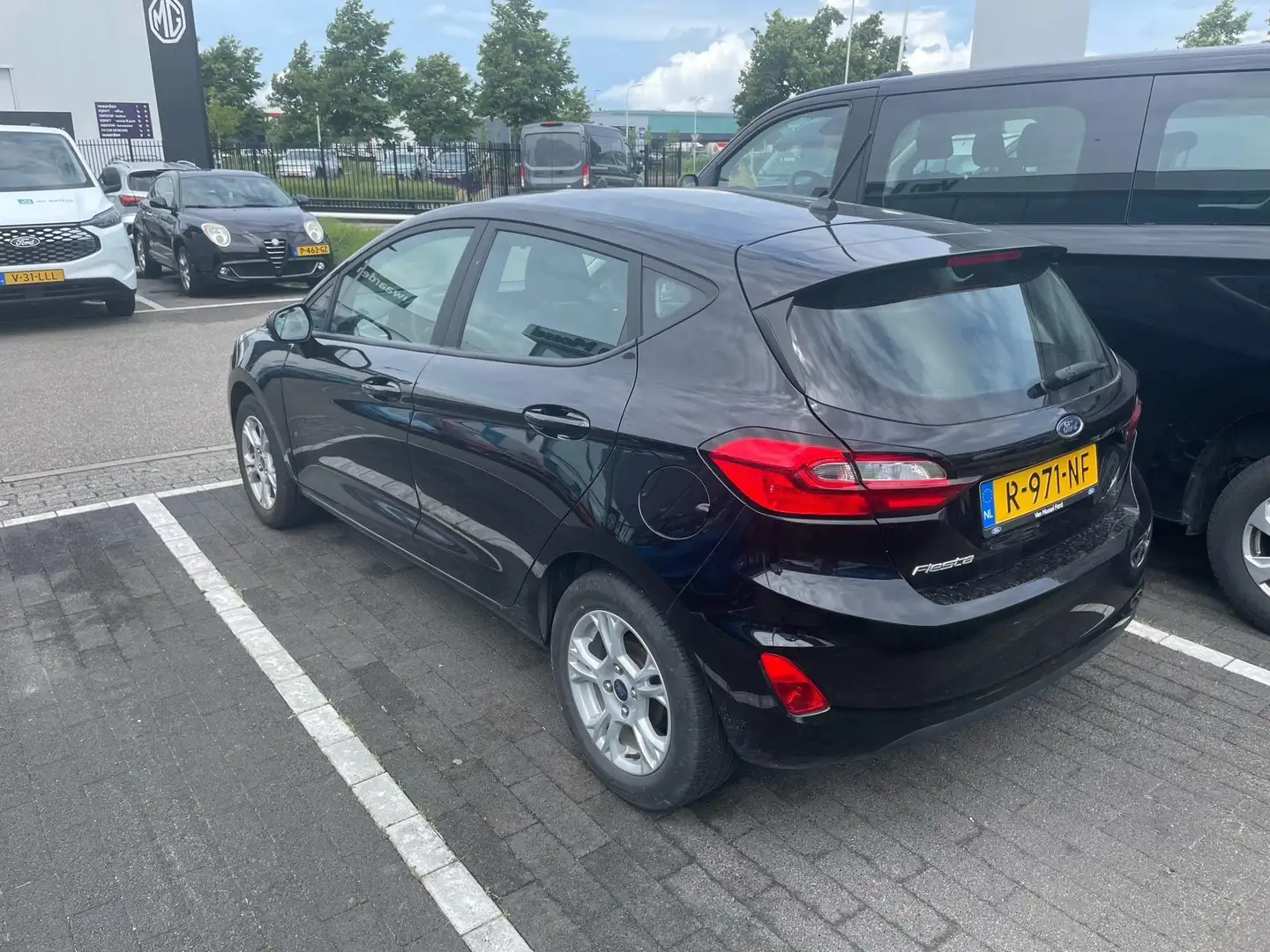 Ford Fiesta 1.1 Connected Noir - 2
