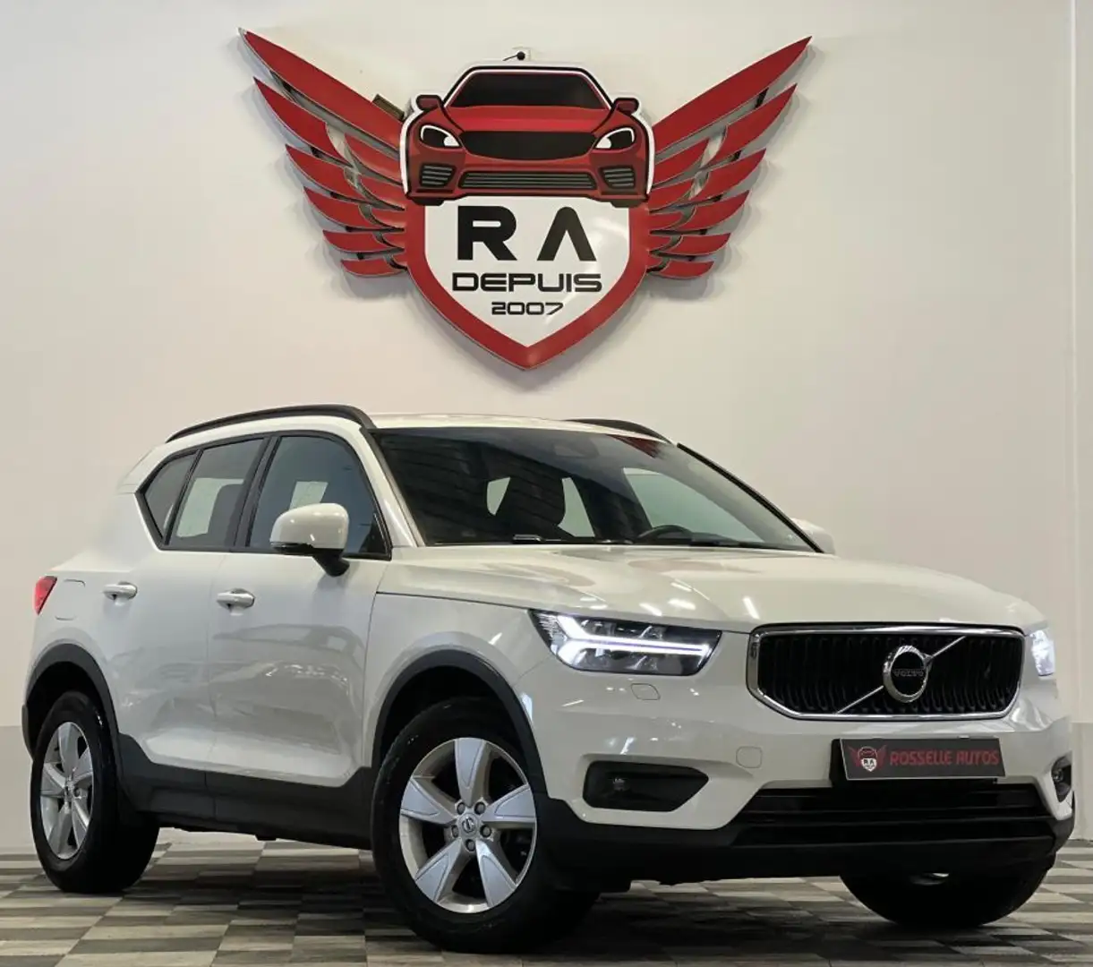 Volvo XC40 T3 156CH BUSINESS BV6 Weiß - 1