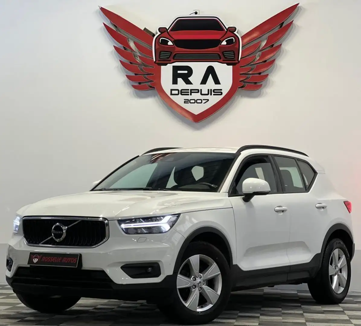 Volvo XC40 T3 156CH BUSINESS BV6 Weiß - 2