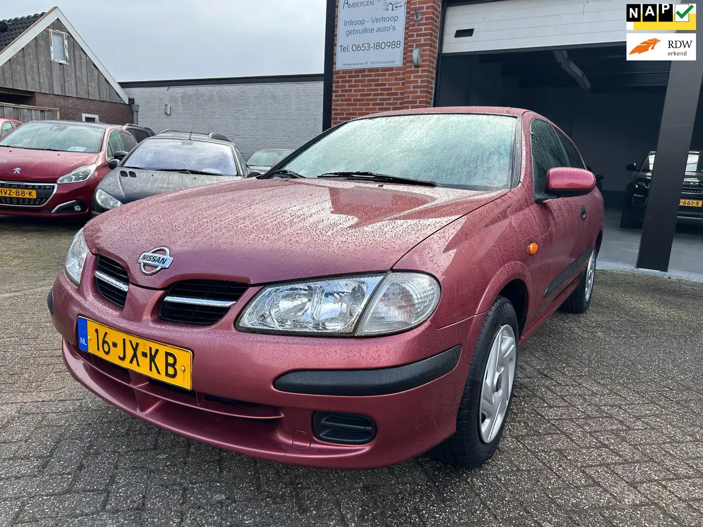 Nissan Almera 1.8 Comfort AIRCO-CENTRAAL-TREKHAAK-NAP MET MAAR 7 Rouge - 1