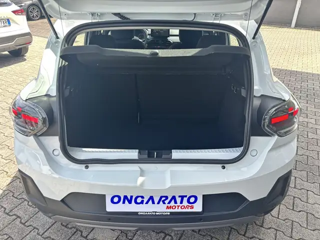 Dacia Sandero view 8