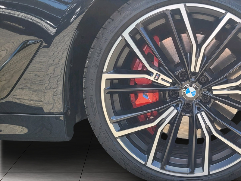 BMW 540 d xDrive Touring — photo 7