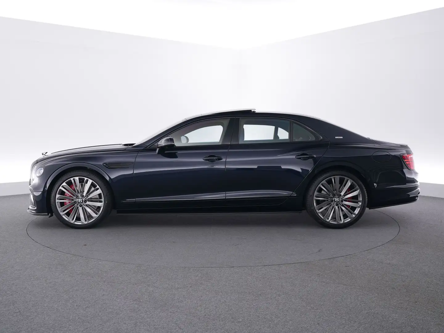 Bentley Flying Spur Speed V8 Hybrid Černá - 2