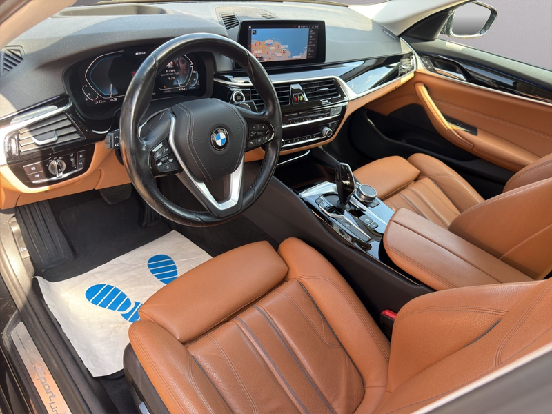 BMW 530 e Sport Line Lim. LED/Kamera/Head-Up — photo 9