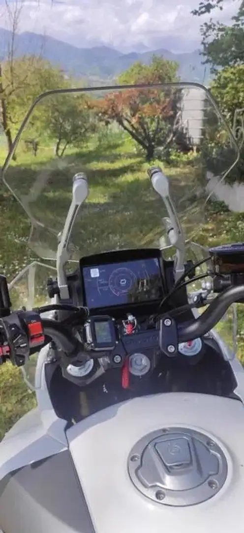 CFMOTO 650 MT Weiß - 1