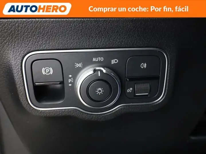 Mercedes-Benz GLA 2022, foto 32
