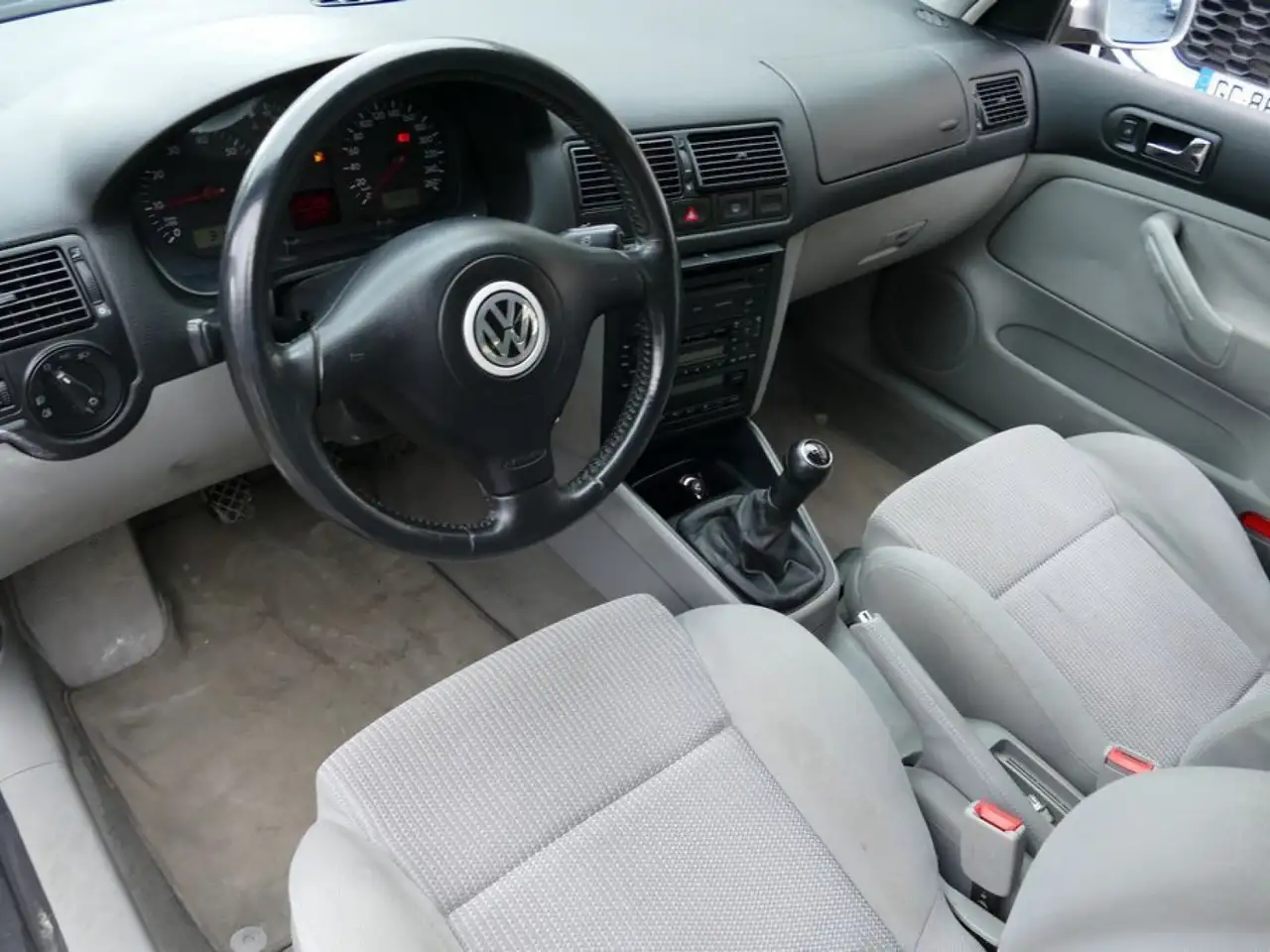 Volkswagen Golf 1.6i Confort, foto 12