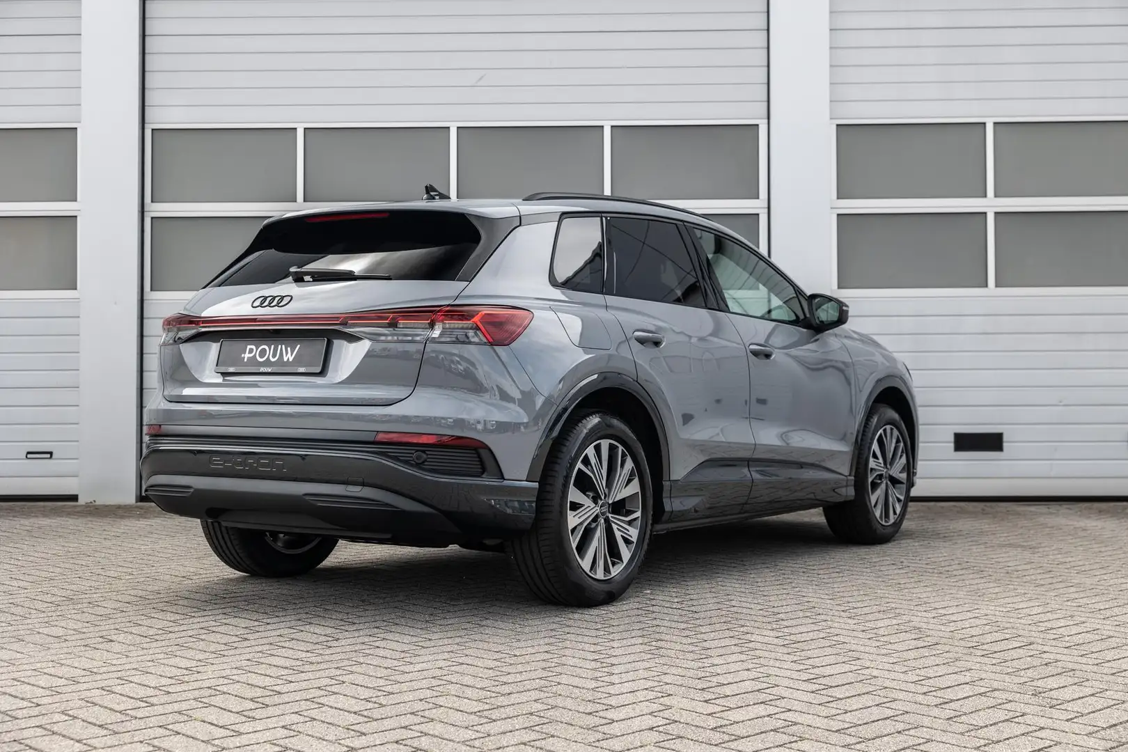 Audi Q4 e-tron 40 204pk Advanced edition 63 kWh | Adaptive cruise Grijs - 2
