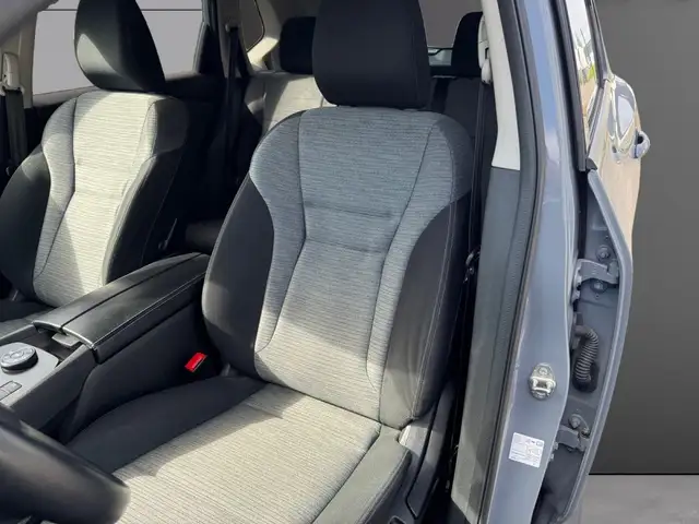 Nissan X-Trail view 12