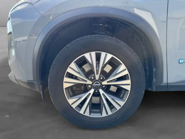 Nissan X-Trail view 15