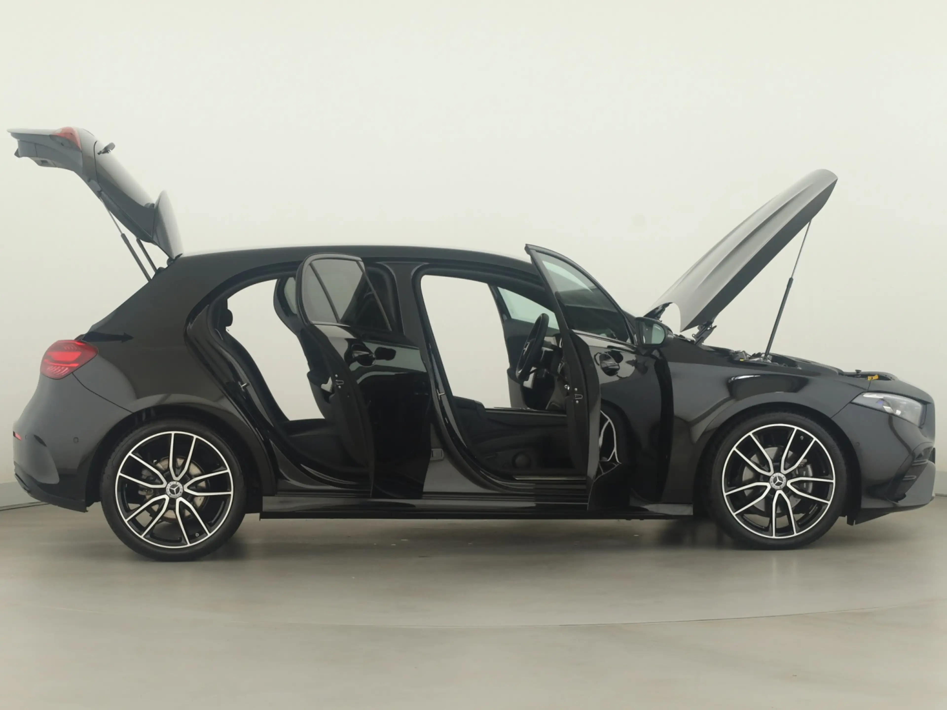 Mercedes-Benz A 180 d **AMG-Line*Multibeam*Park-Paket*Kamera** — photo 8