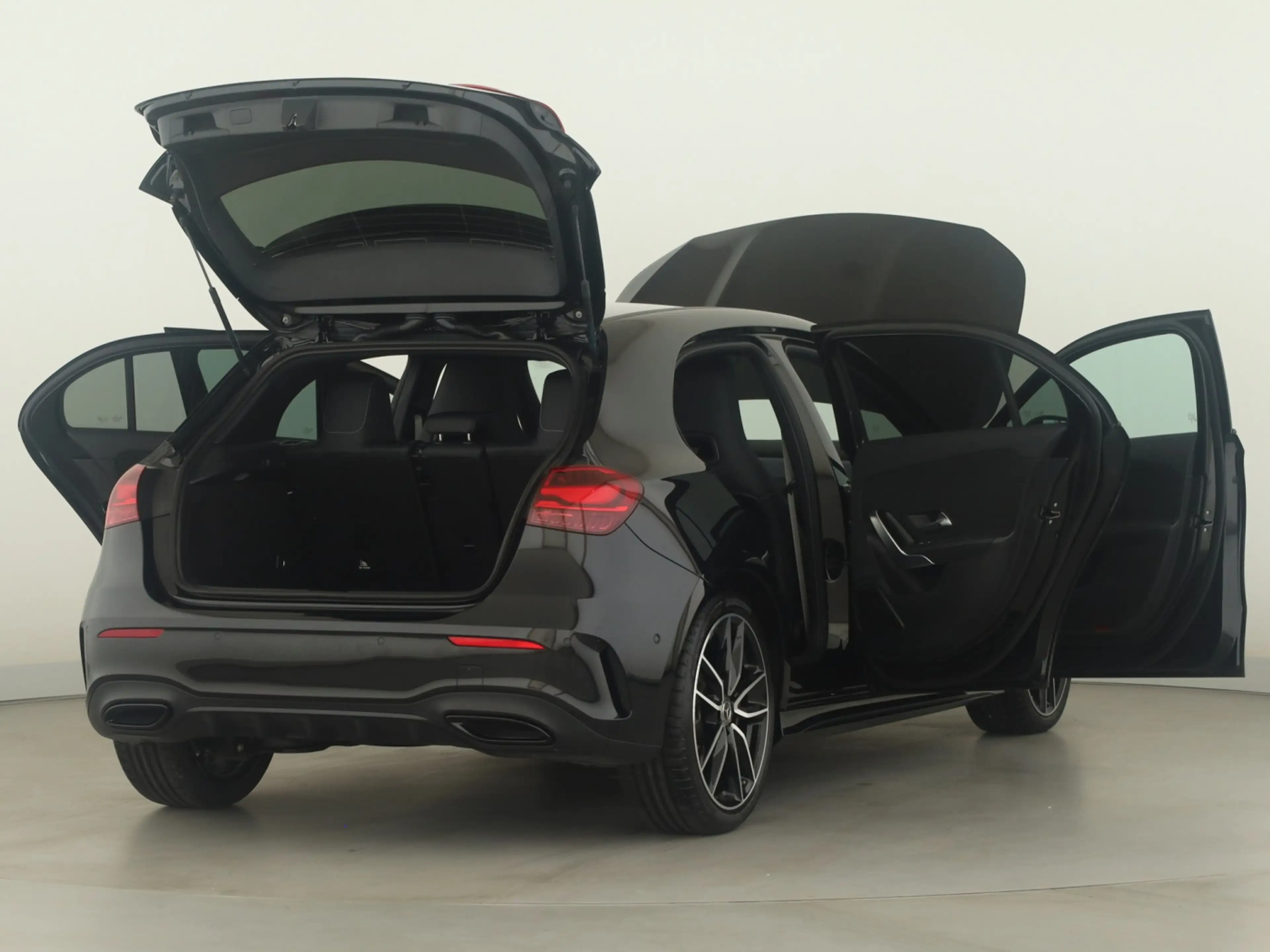 Mercedes-Benz A 180 d **AMG-Line*Multibeam*Park-Paket*Kamera** — photo 9