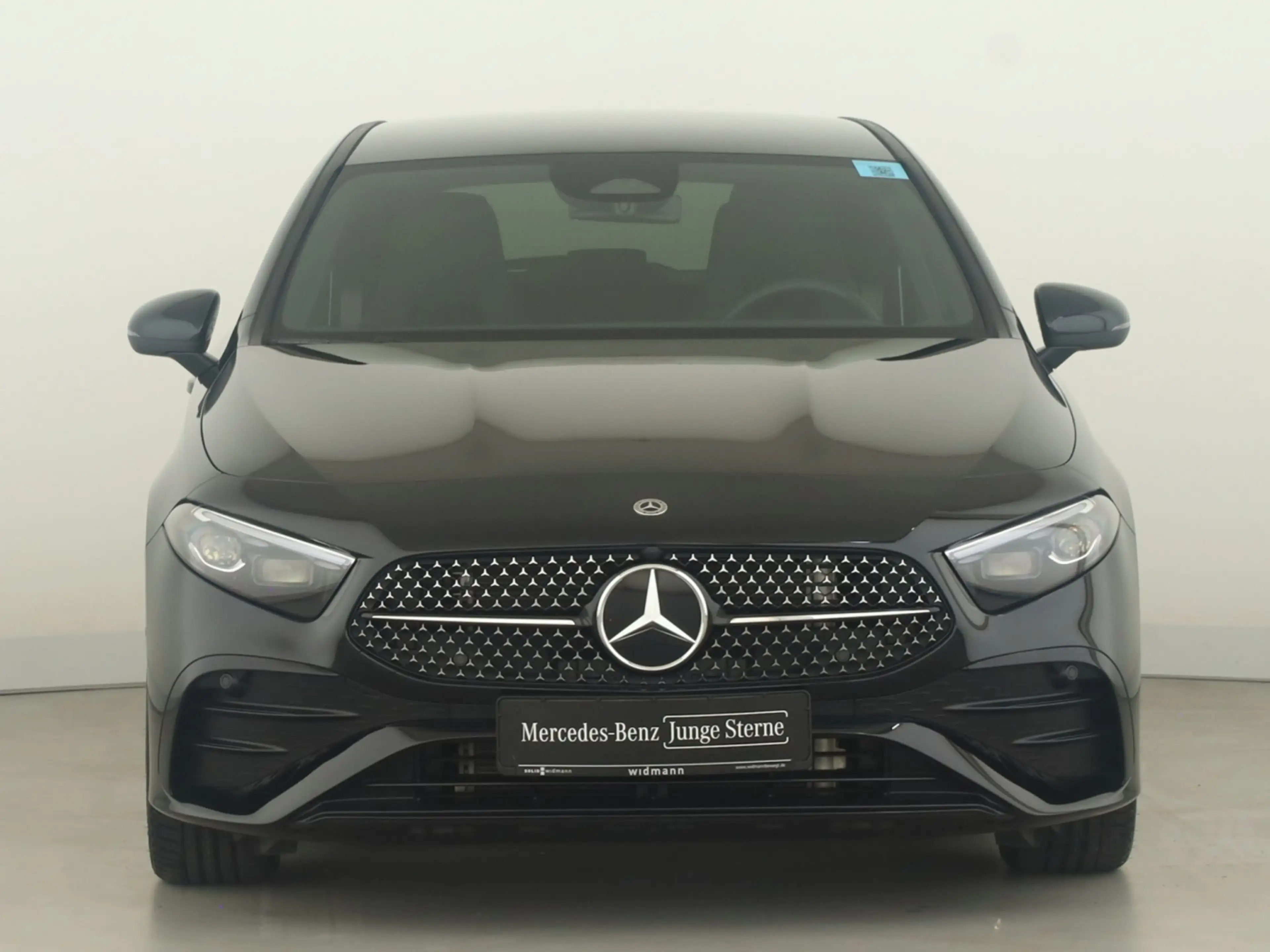 Mercedes-Benz A 180 d **AMG-Line*Multibeam*Park-Paket*Kamera** — photo 3