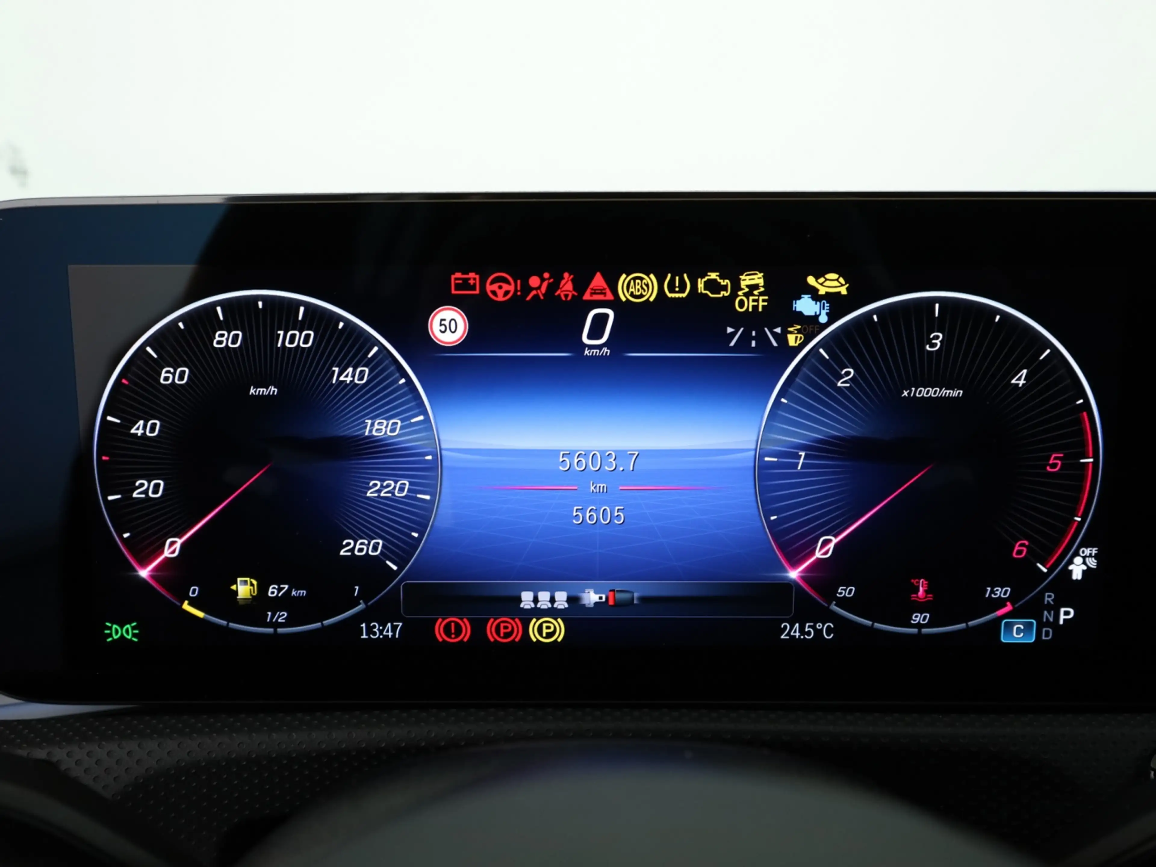 Mercedes-Benz A 180 d **AMG-Line*Multibeam*Park-Paket*Kamera** — photo 12