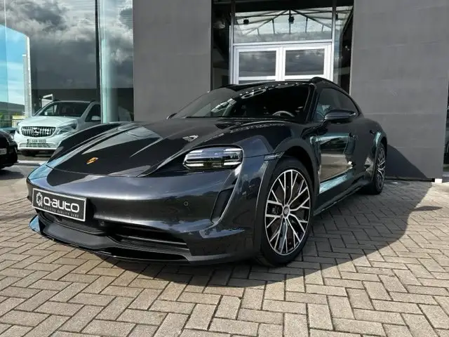 Porsche Taycan 4 Cross Turismo Perf Bat / All In Formule 1500€