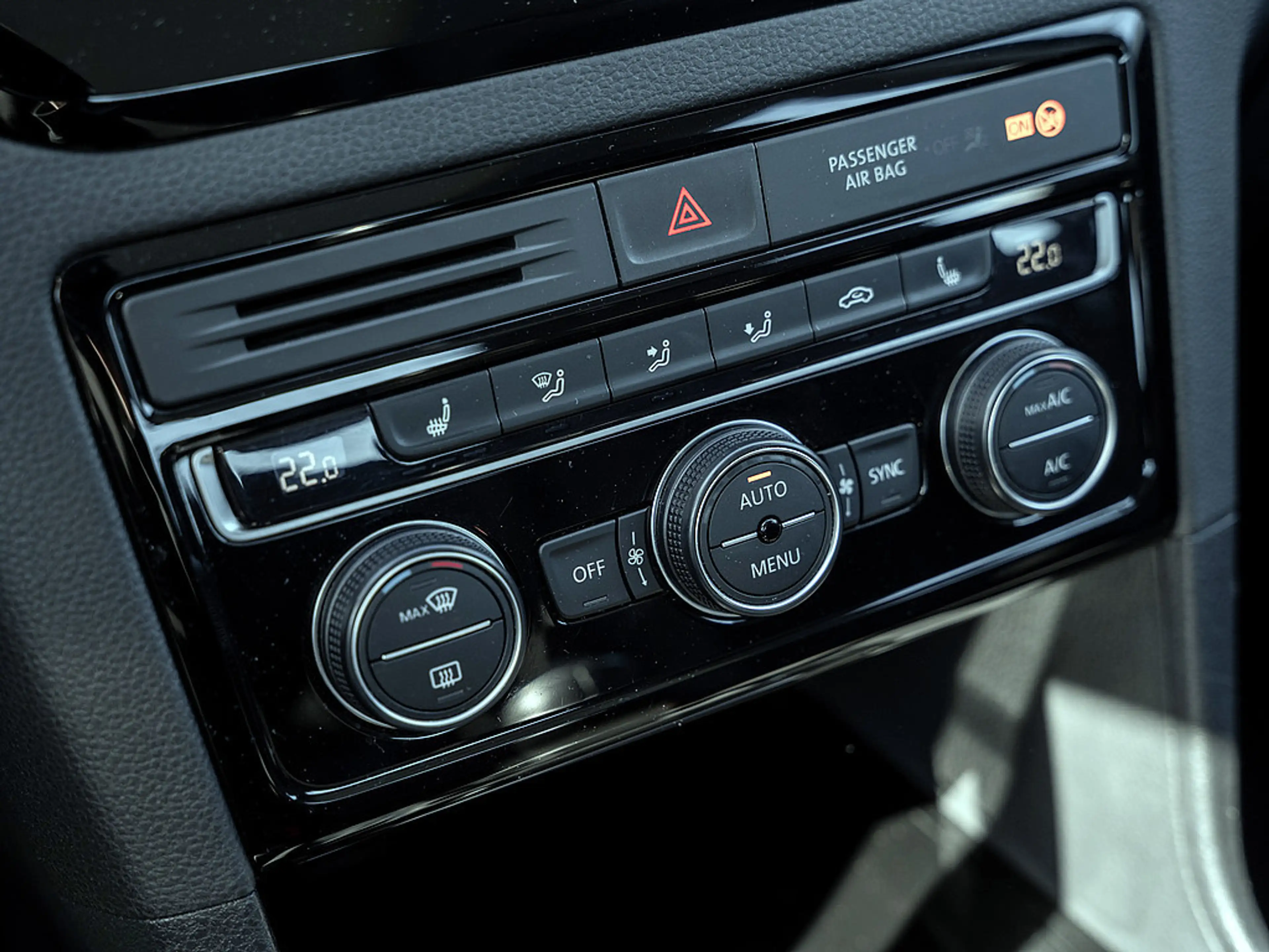Volkswagen Golf Sportsvan 1.4 TSI Highline SHZ PANO PDC — photo 9