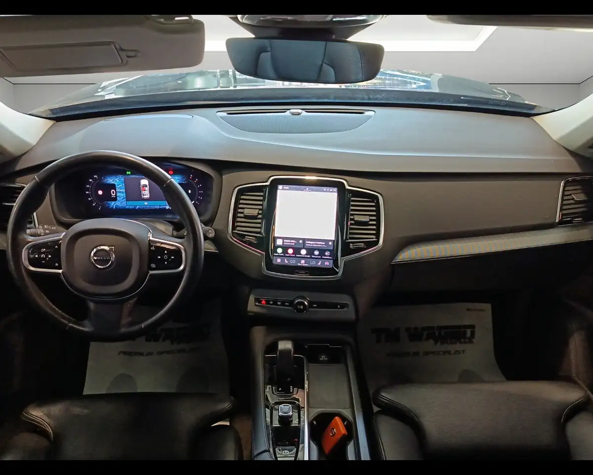 2022 Volvo XC90 B5 (d) AWD automatico 7 posti PLUS DARK 2022 4X4, photograph 9