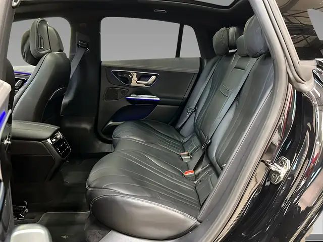 Mercedes-Benz 300 view 10