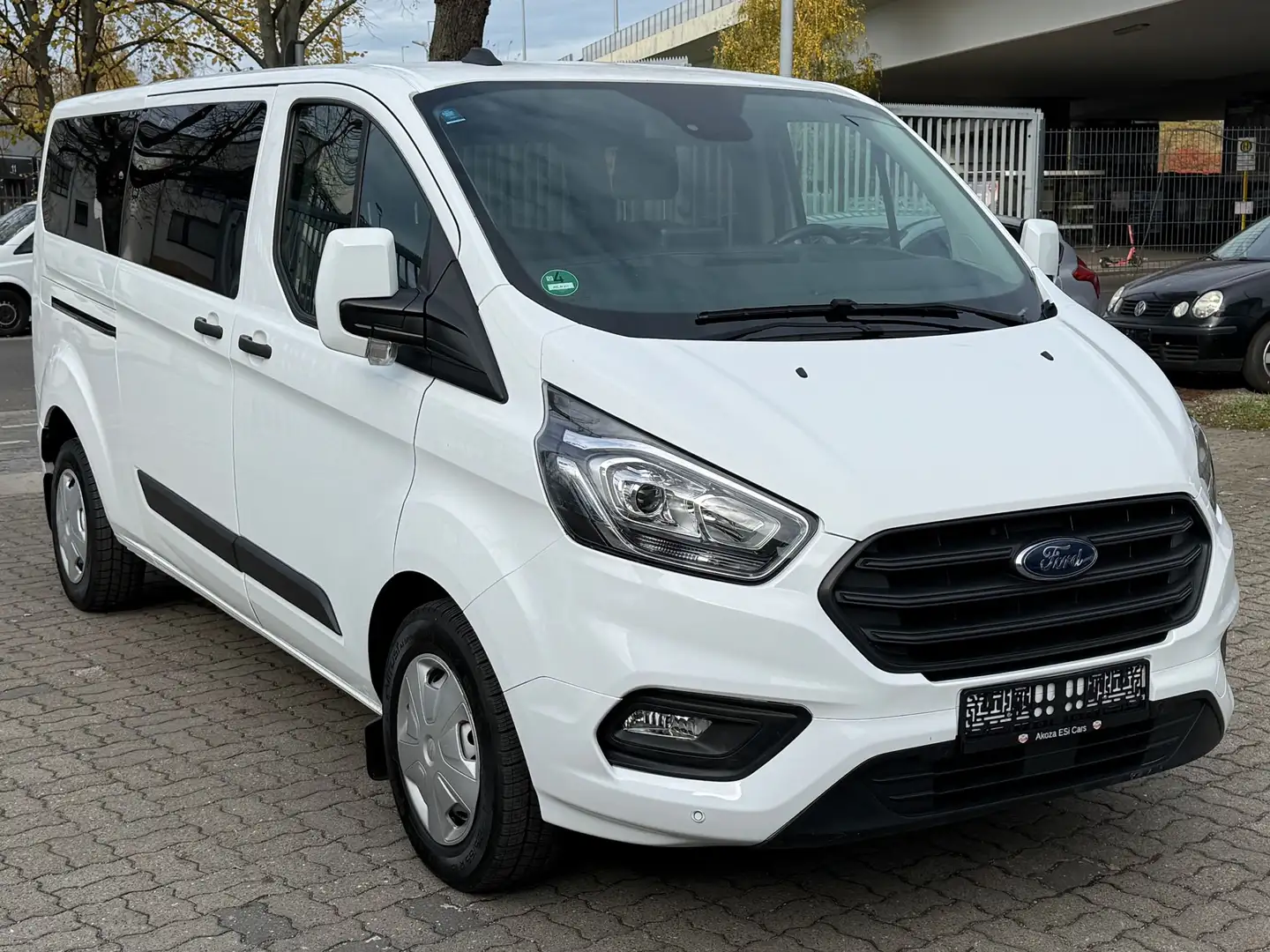 Ford Transit Custom Transit Custom 320 L2H1 VA Autm. Trend Weiß - 1