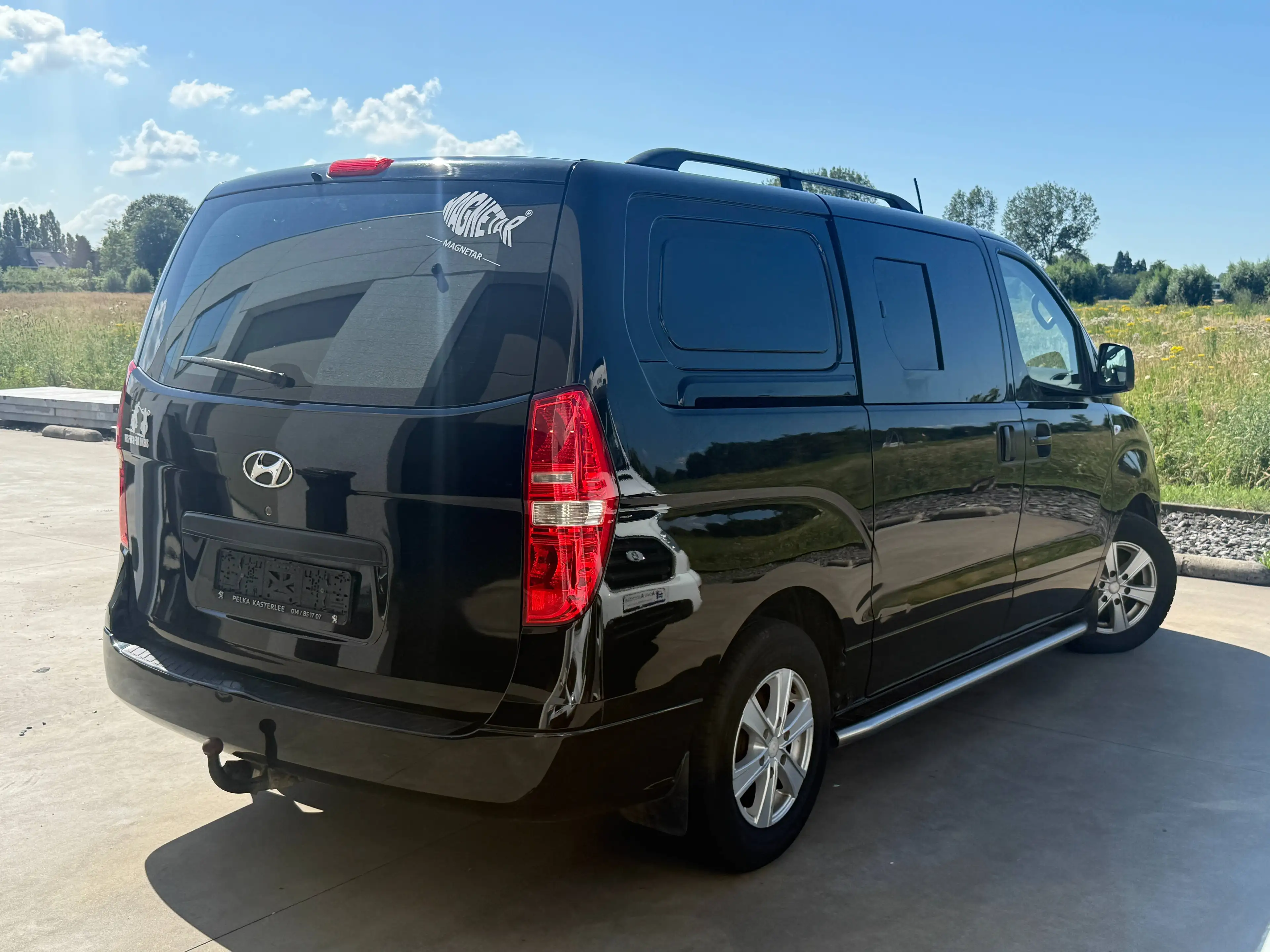 Hyundai H-1 Hyundai H-1 2.5 CRDi Lichte Vracht – Mini Camper – CarPlay – Camera – Trekhaak — photo 2