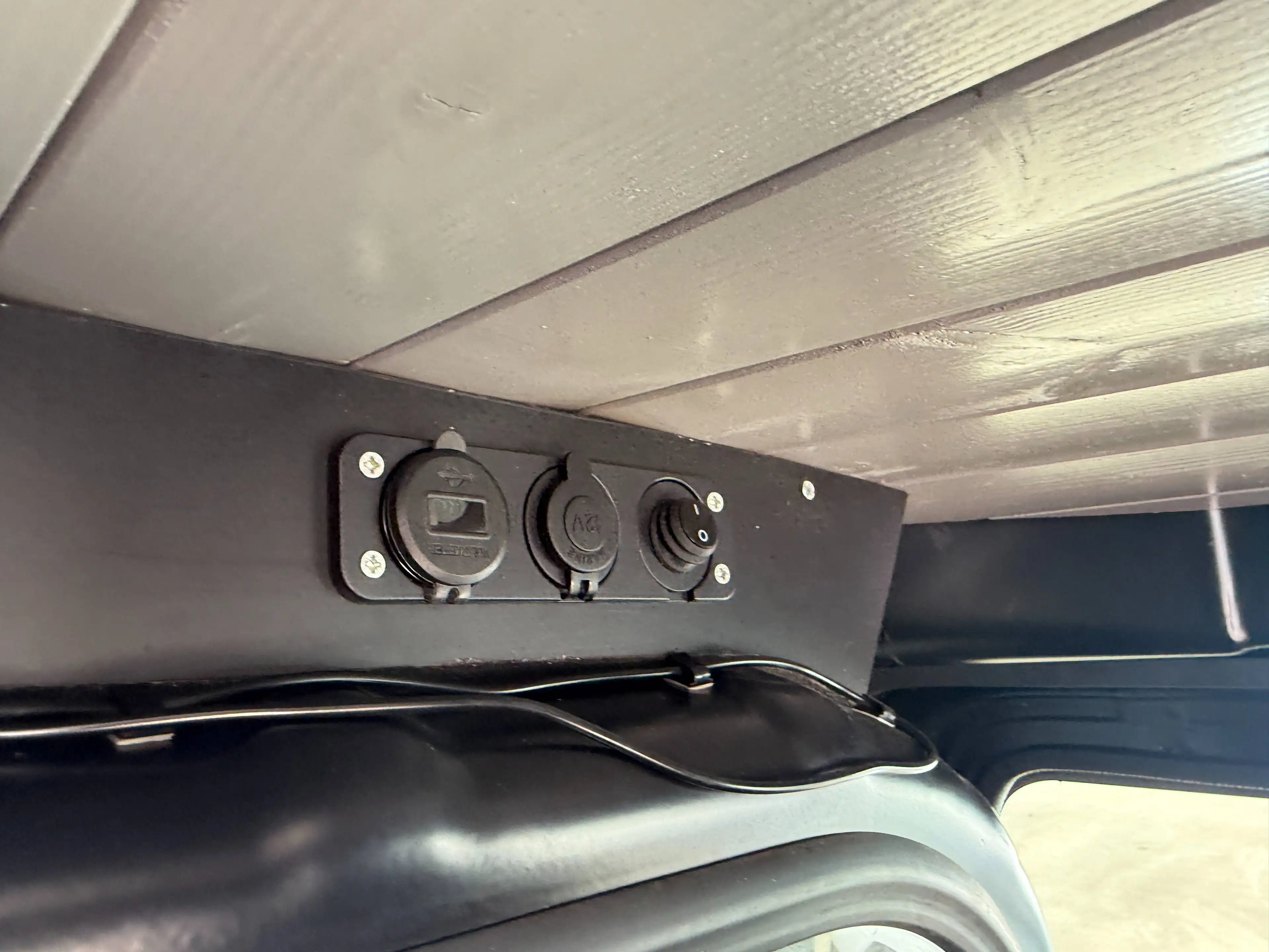 Hyundai H-1 Hyundai H-1 2.5 CRDi Lichte Vracht – Mini Camper – CarPlay – Camera – Trekhaak — photo 15