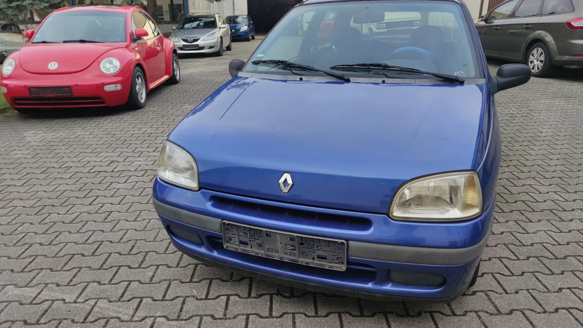 Renault Clio 1.2 Servo TÜV neu Top Zustand Bleu - 2