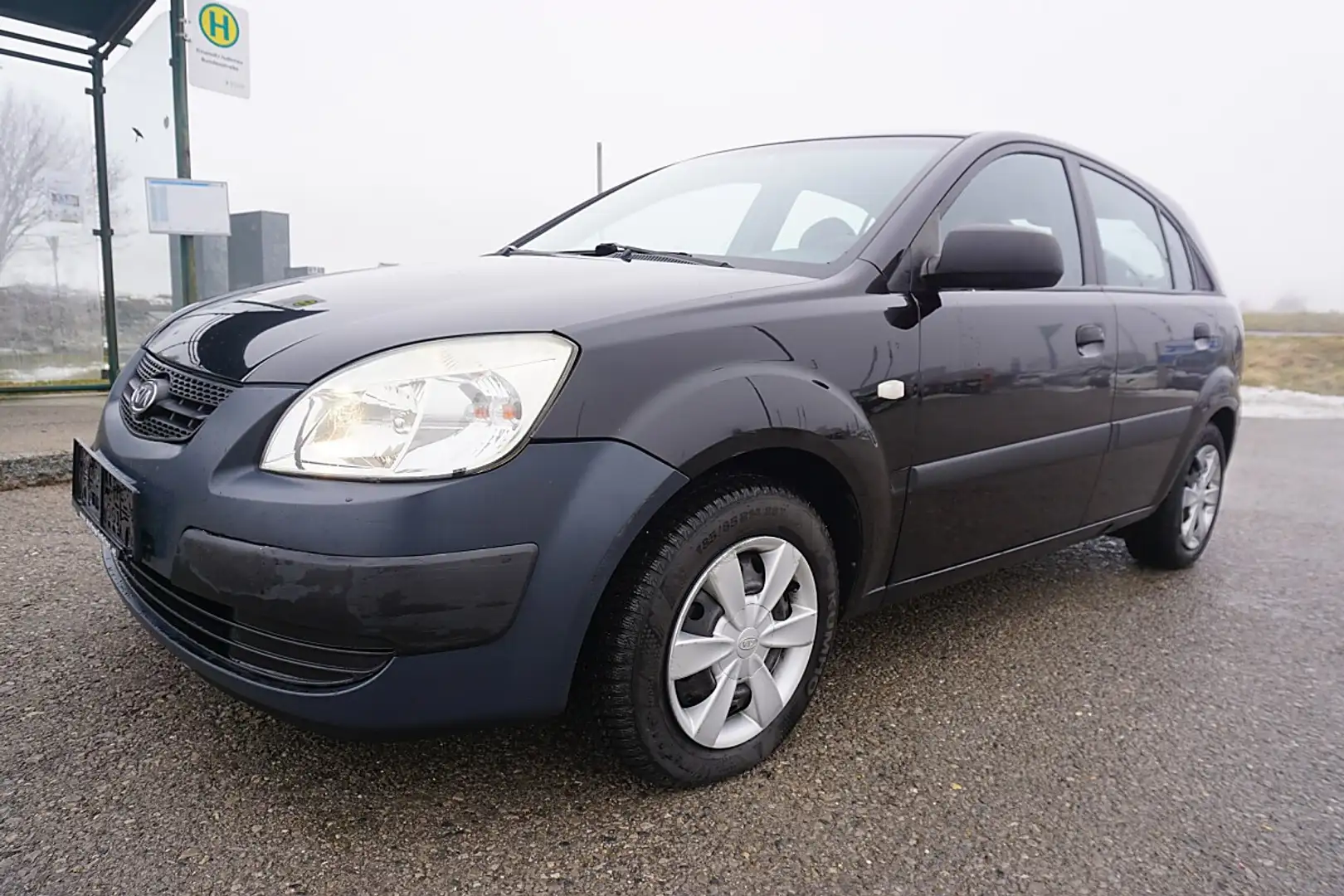 Kia Rio 1,5 CRDi Motion Schwarz - 2