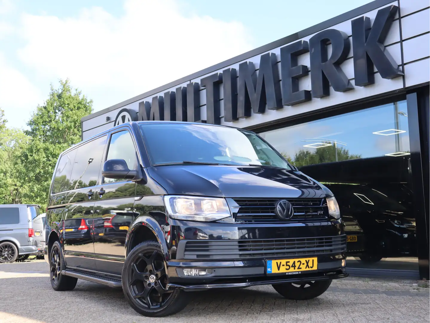 Volkswagen T6 Transporter 2.0 TDI LUXE DUBBELE CABINE MARGE/BTW VRIJ - 1