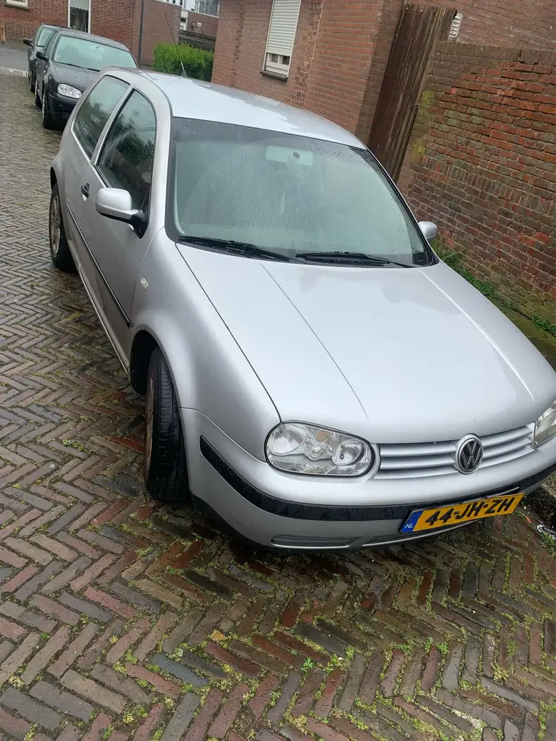 Volkswagen Golf Golf 1.6-16V Zilver - 1