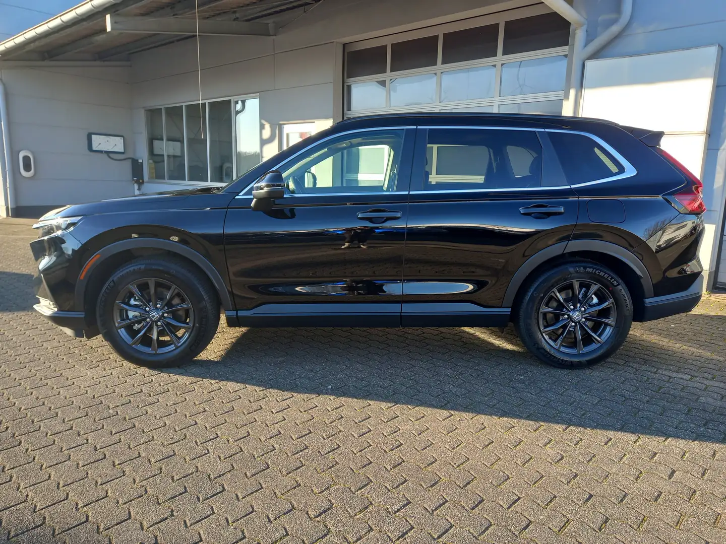 Honda CR-V e:HEV Elegance 2WD *EXCLUSIV BEIM LEASING* Černá - 2