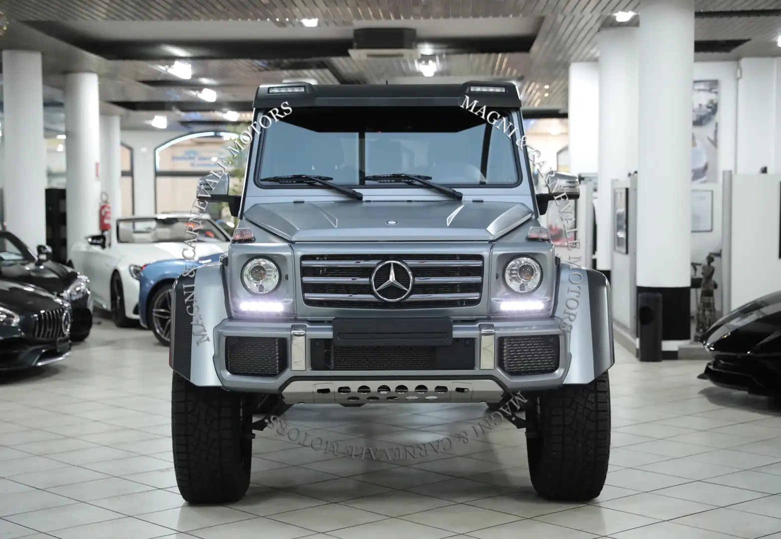Mercedes-Benz G 500 4x4² |CARBON PACK|CAMERA|TETTO|HARMAN KARDON|TV Gris - 2