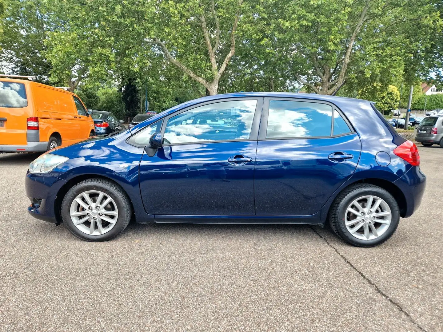 Toyota Auris 1.6 Life +AUTOMATIK+KLIMAAUTOMATIK+SHZ+ Albastru - 2