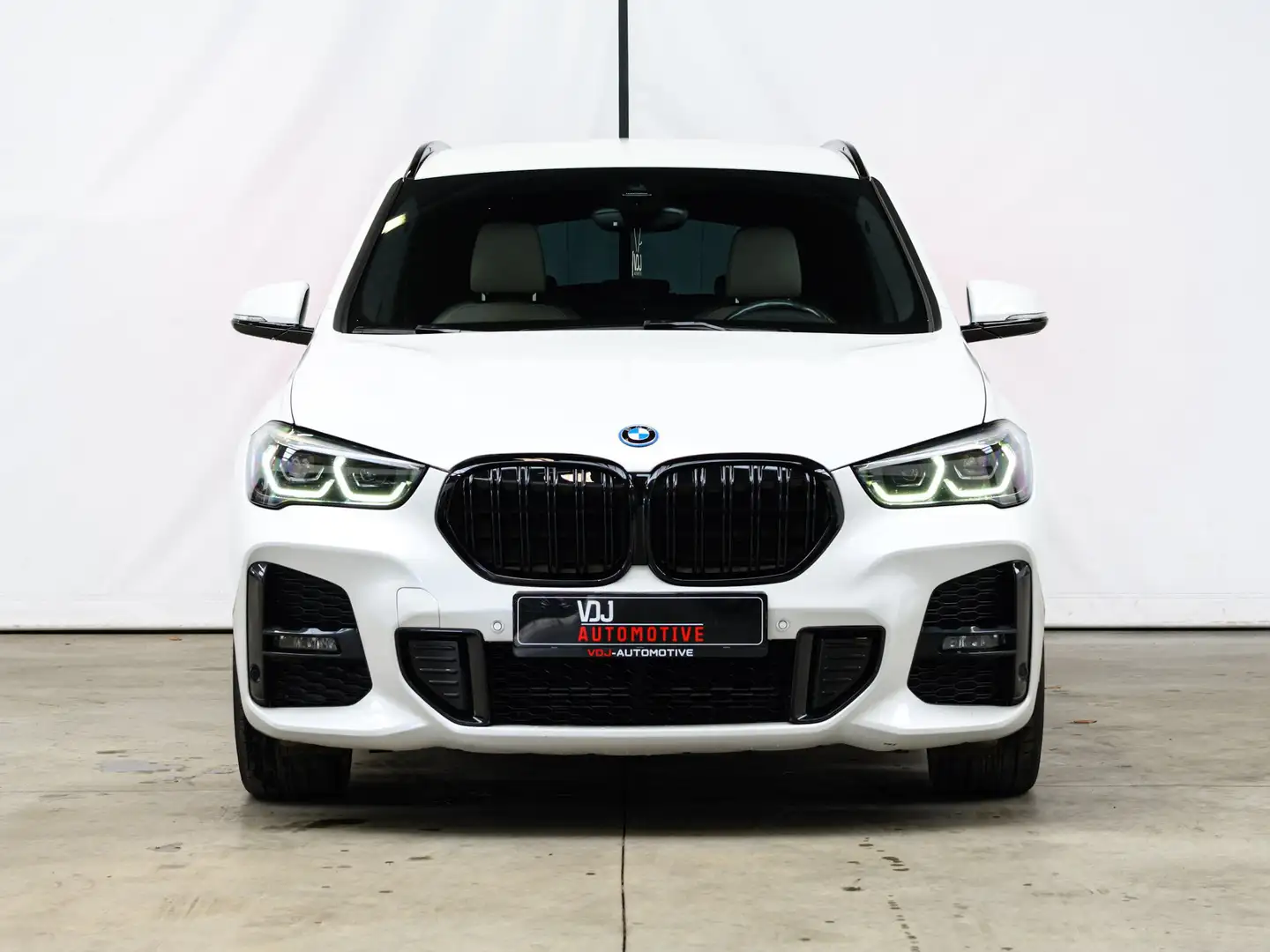 BMW X1 25 e X DRIVE | PLUG IN HYBRID | M PAKKET |  CAMERA Silber - 2