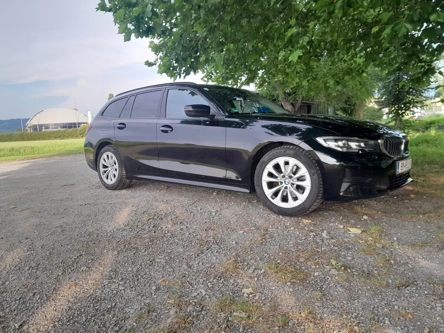 BMW 320 320d Touring Aut. - 1