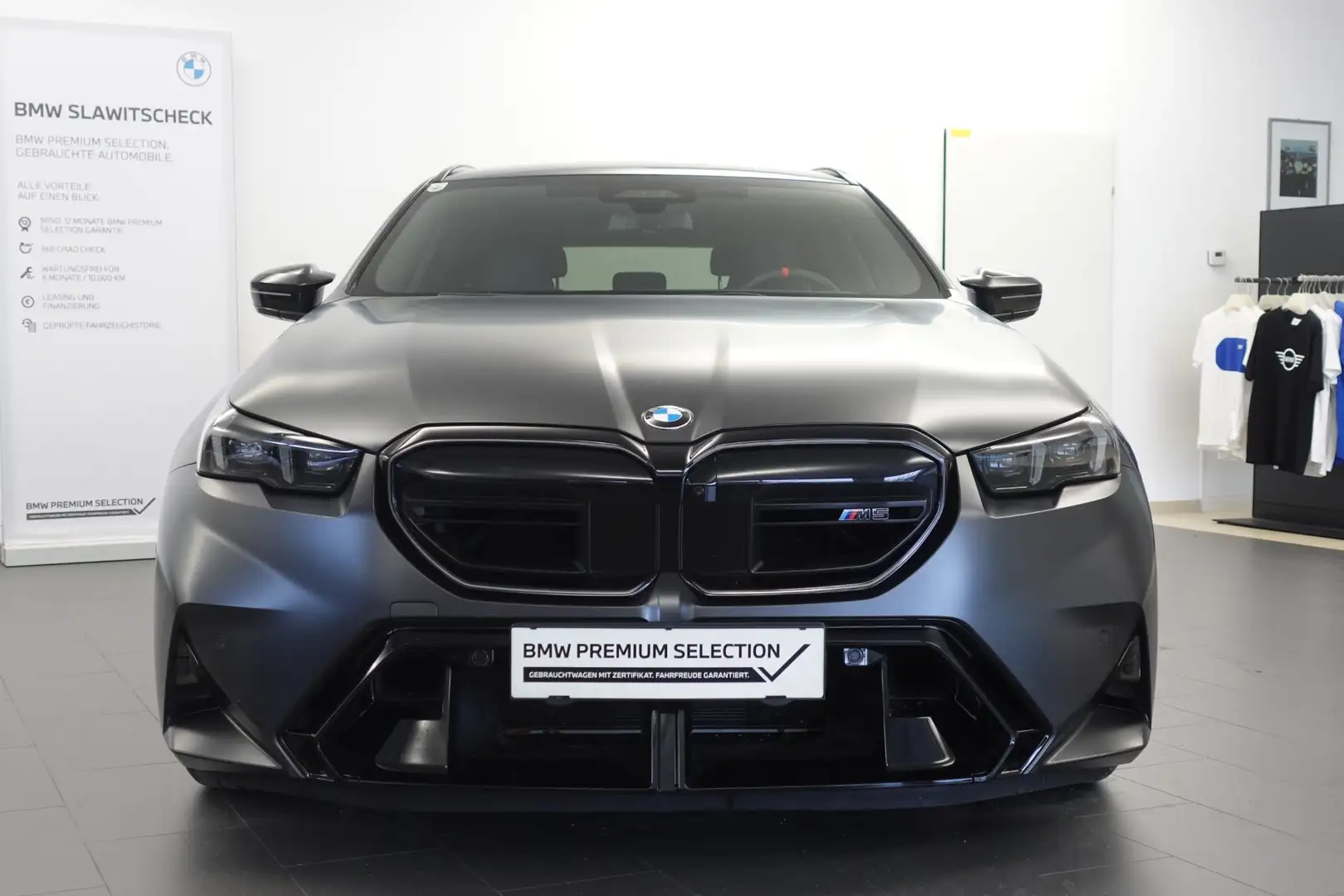 BMW M5 G99 Grau - 2