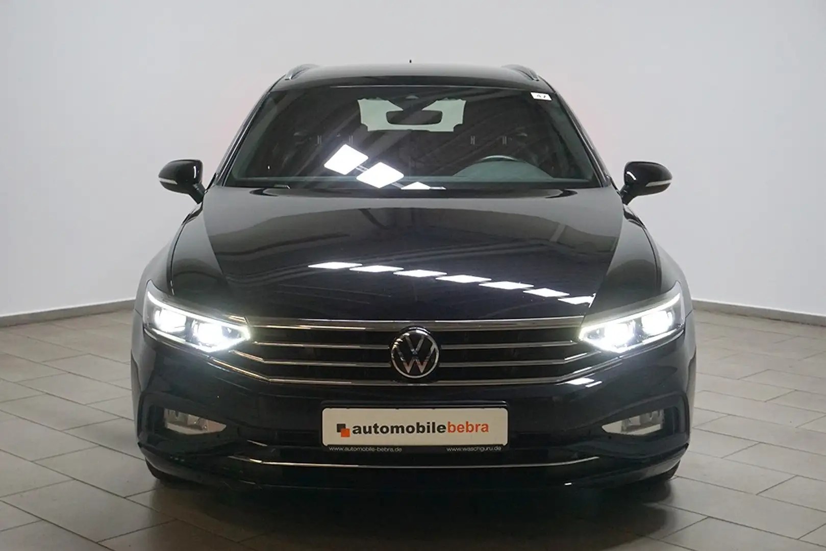 Volkswagen Passat 2.0TDI DSG Business Virtual AHK Matrix Schwarz - 2
